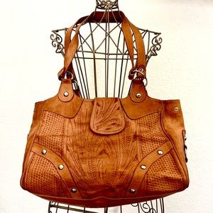 Large purse genuine leather. Handcrafted in Paraguay.